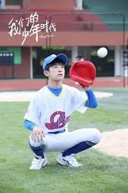 廷贝尔重返赛场，成为阿森纳后防核心，黄牌隐忧悄然逼近