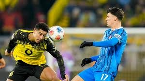 班凯罗翻身后仰洞穿网窝 维金斯眼疾手快抢断暴扣就在瞬息之间